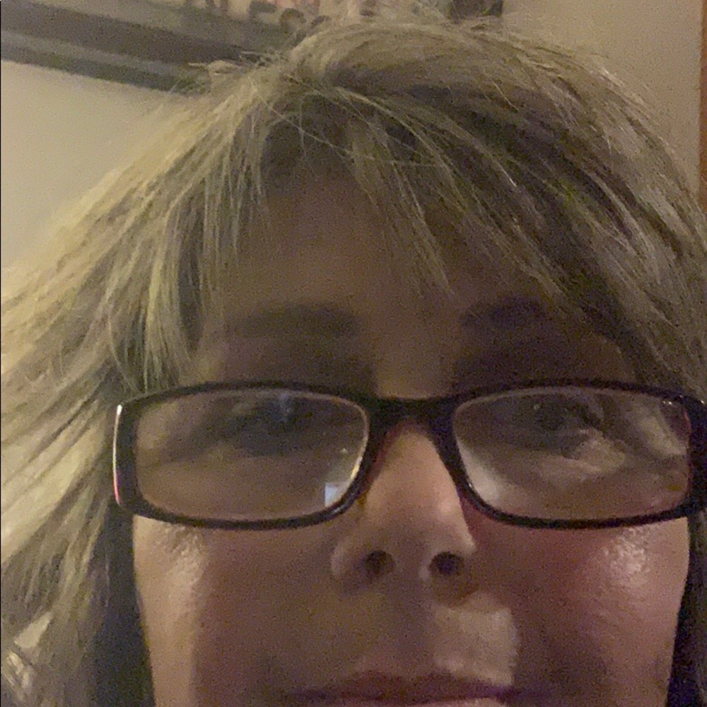 Meet your Posher, Kay